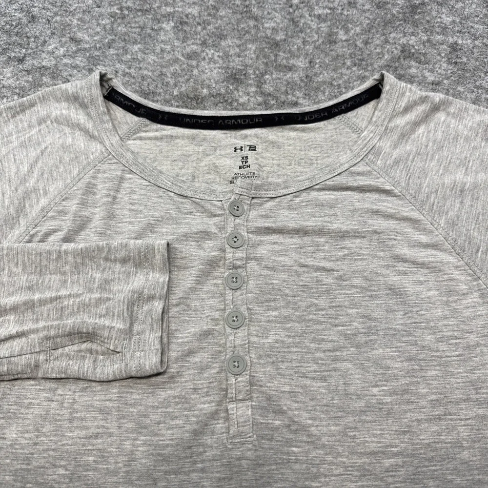 Under Armour Athlete Recovery Sleepwear Henley shirt men's XS gray Tom Brady